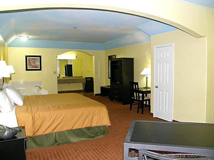 Scottish Inns & Suites Timber Creek, Houston, Tx Barker Экстерьер фото