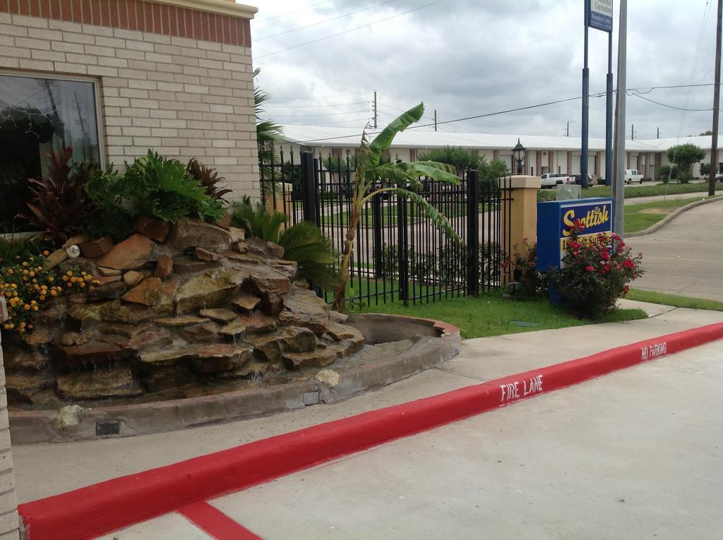 Scottish Inns & Suites Timber Creek, Houston, Tx Barker Экстерьер фото